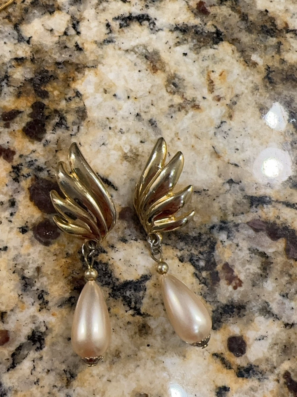 Vintage Gold Tone Leaf Drop Earrings with Champagne Pearl Teardrops
